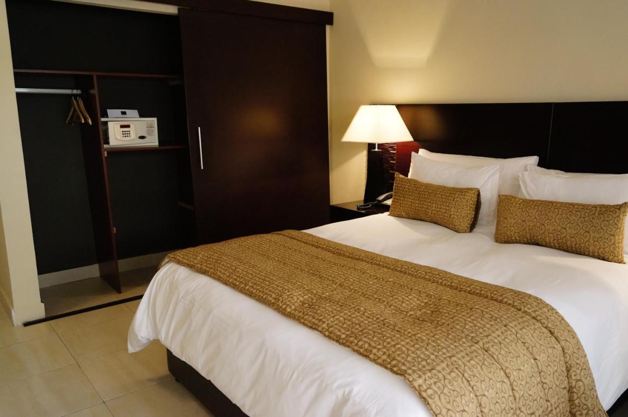 Hotel Royal Kinshasa Exterior foto